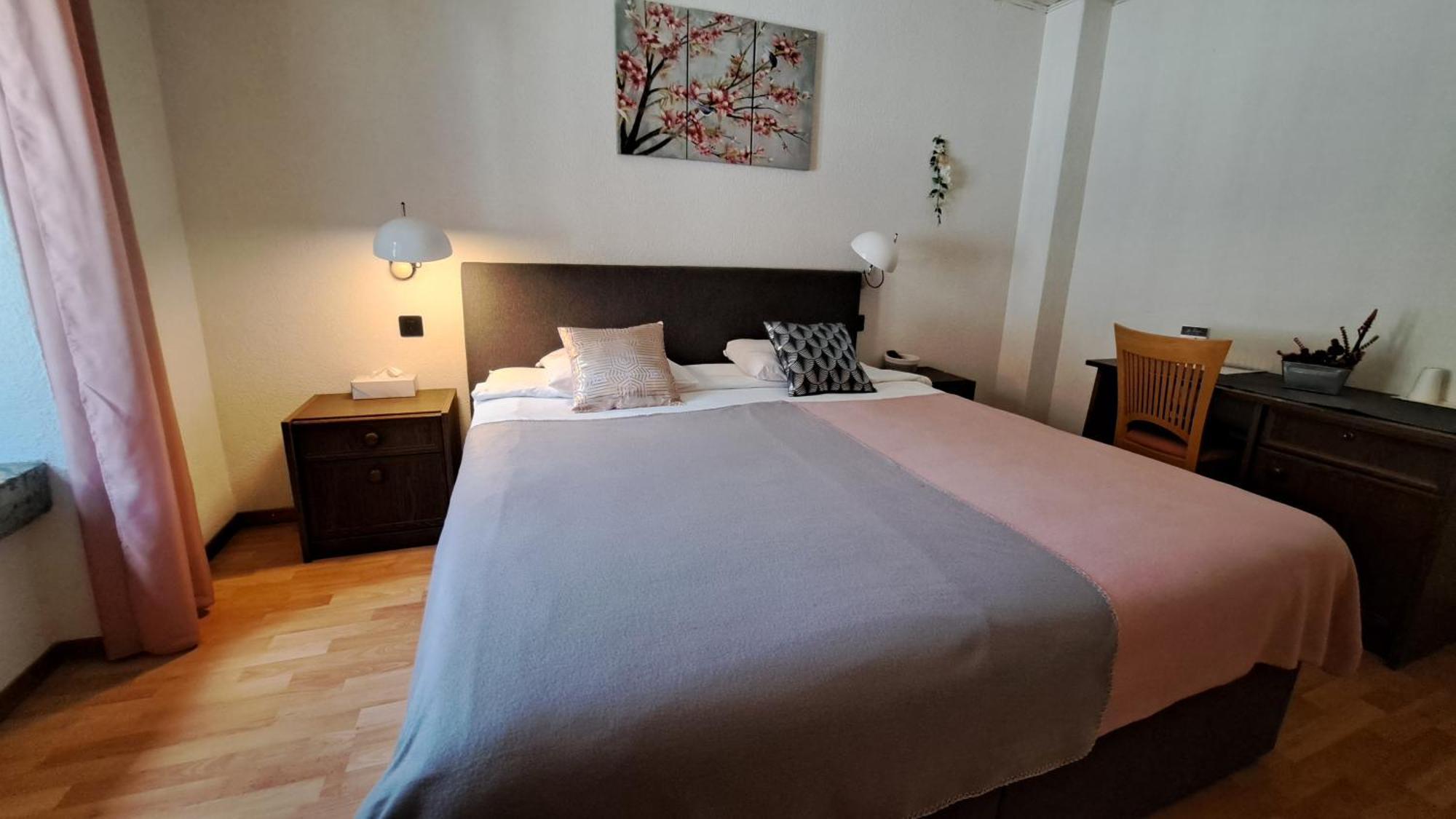 Hotel La Fontaine Saint-Imier ภายนอก รูปภาพ
