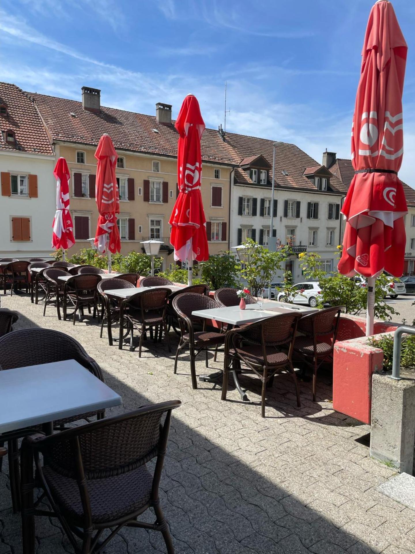 Hotel La Fontaine Saint-Imier ภายนอก รูปภาพ